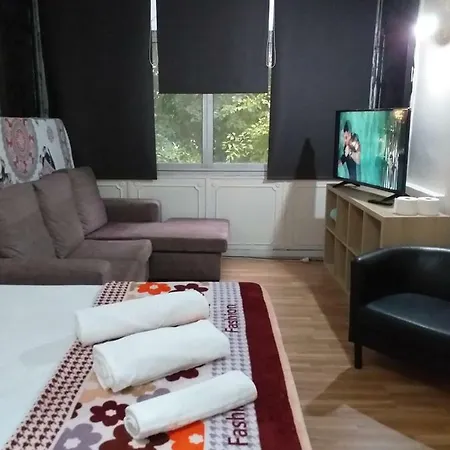 Quarto Grande No Centro Penzion Lisboa